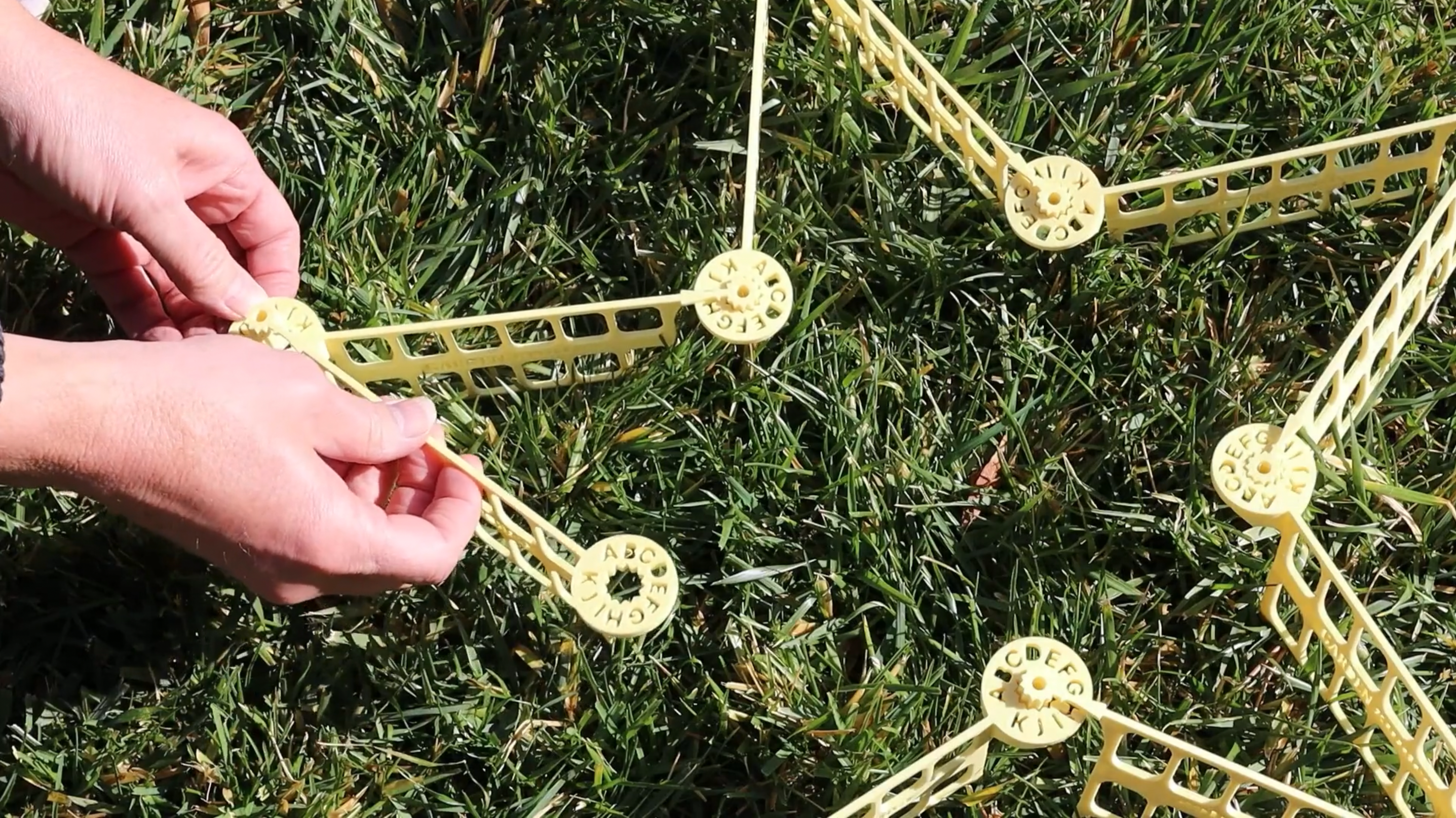 GARDEN guides star shaped flower bed design kit